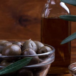 چگونه روغن زیتون اصل را تشخیص دهیم؟