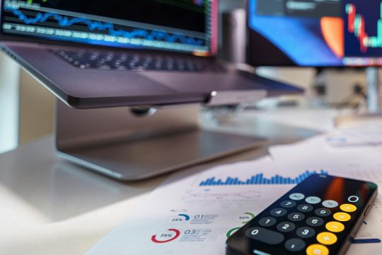 ابزارهای نوین و تکنولوژی در فارکس؛ عبور از MT4 | ایپکس فارکس