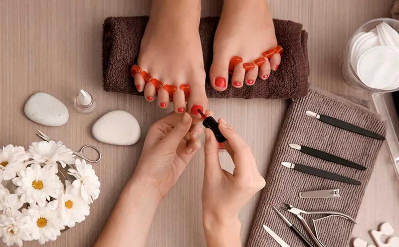 پدیکور و پاکسازی پا در قزوین با روش‌های گیاهی
